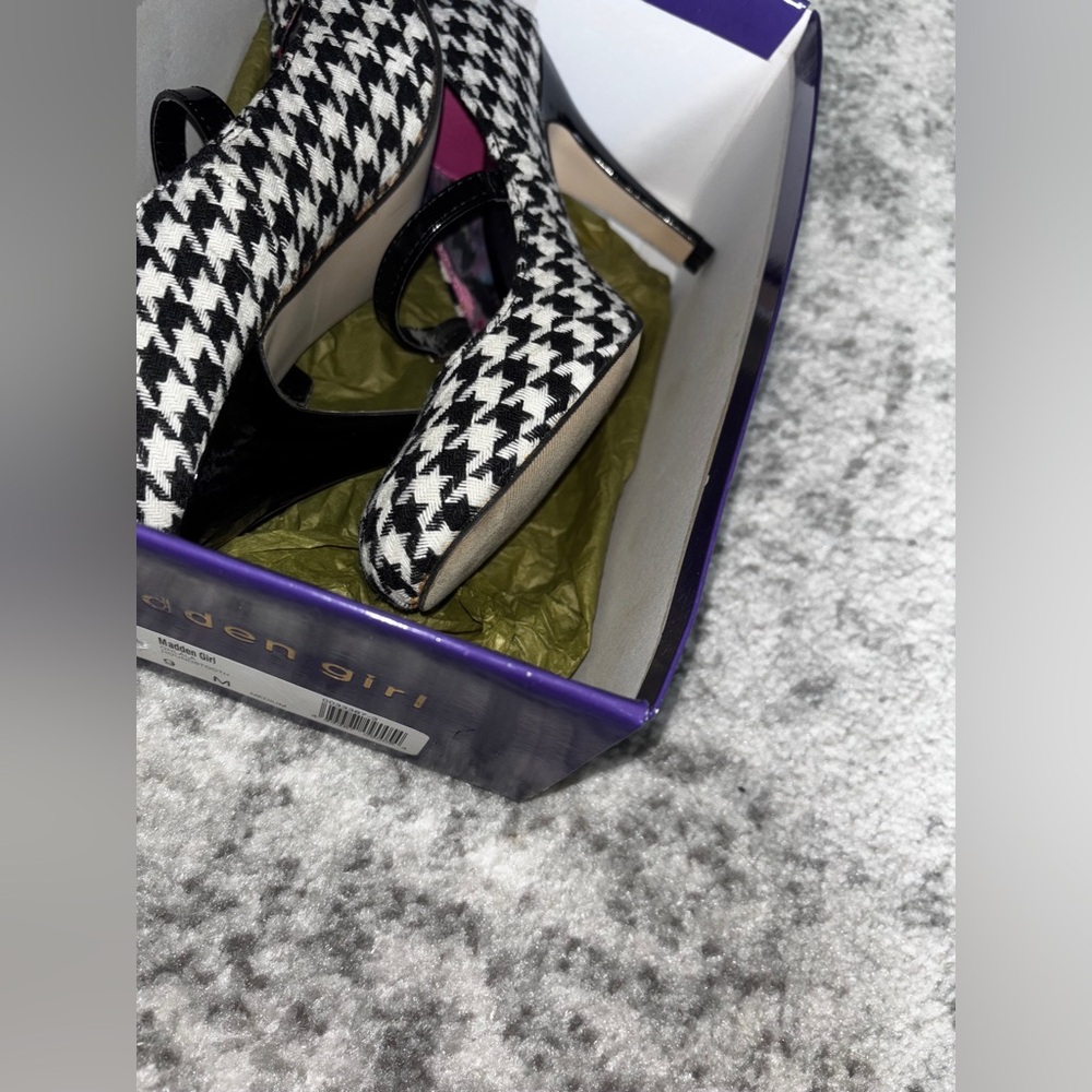 Madden Girl Ohhala Houndstooth Mary Jane Heels Black White Size: 9M - Picture 6 of 7